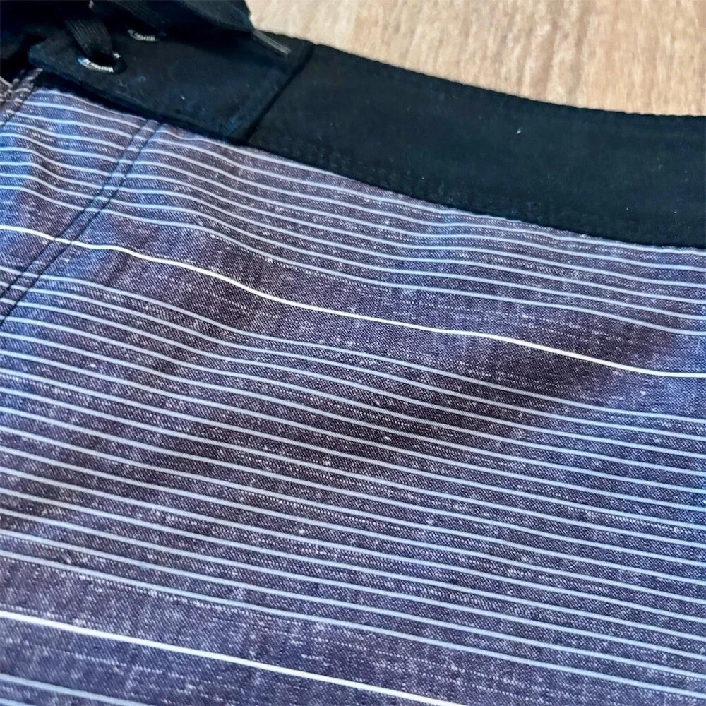 Hurley Boys Boardshorts Swim Trunks Gray/Black Striped Drawstring Size 14